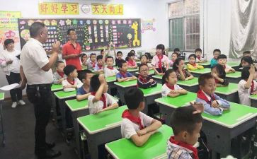 班务学期工作总结5篇