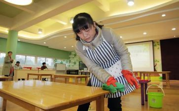 幼儿园保育员一月工作总结8篇