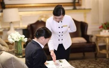 餐饮股年终工作总结8篇