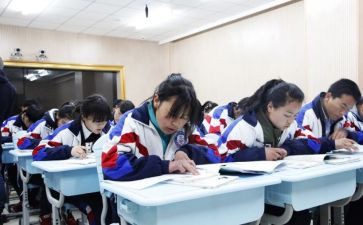 初中我的暑假生活作文模板6篇