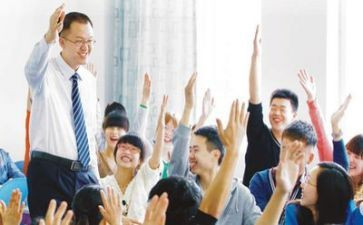 大学自我介绍模板5篇