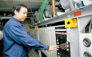 电工个人年终工作总结6篇