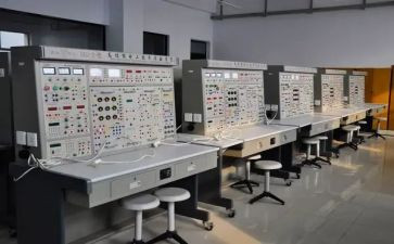 电工室工作总结模板6篇