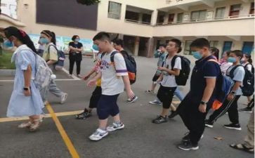 小学六年级班主任新学期工作计划6篇