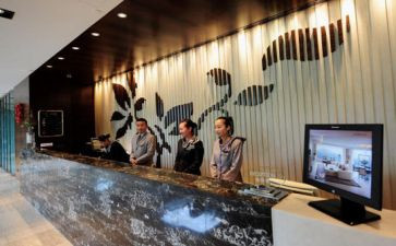 酒店前台工作总结范文简短5篇