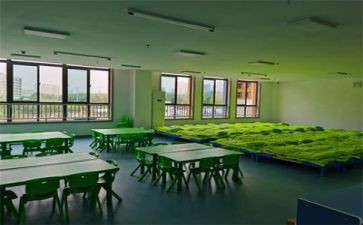 托班保育工作月总结优秀7篇