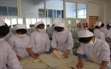 卫校生入团申请书5篇