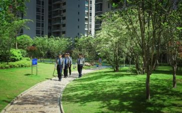 物业工作人员述职报告8篇