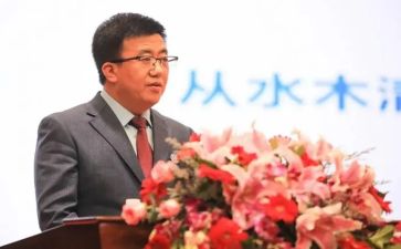 优秀校长述职报告8篇